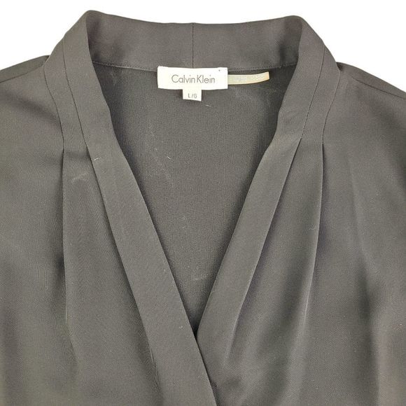 Calvin Klein Sleeveless Top Flattering Lines and Weight of Fabric - Picture 4 of 7